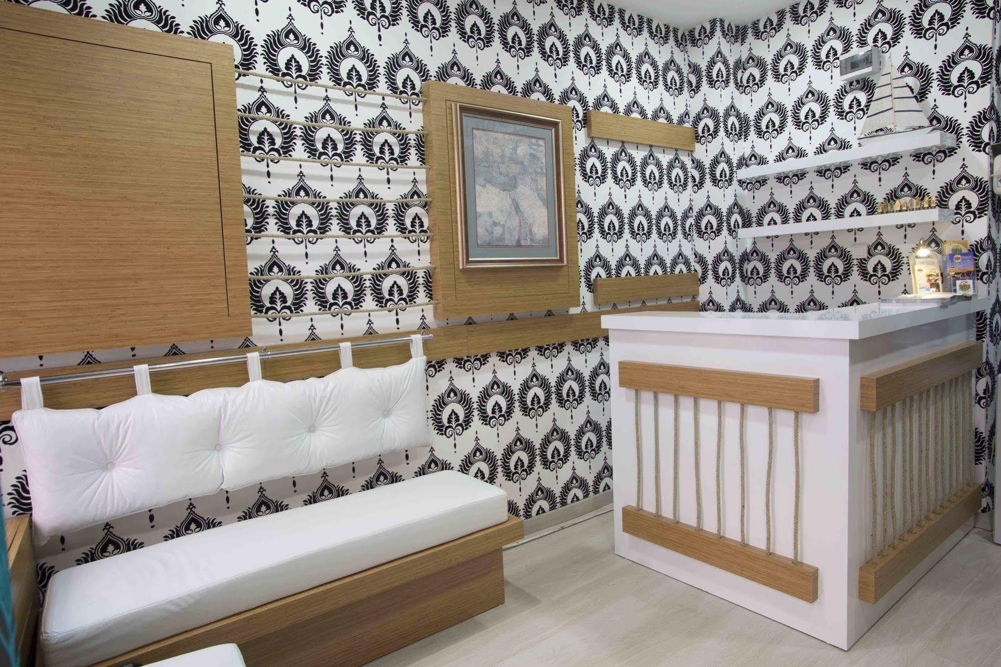 La Pazza Suites Istanbul Exterior photo